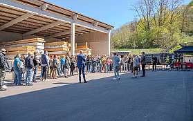 Begrüssung erste Werksführung Bodenwöhr Dimitry Spengler
