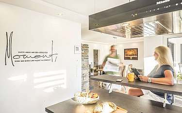 Bungalow 138 Moderne Küche mit Frühstück