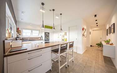 Modern 159 Moderne offene Küche