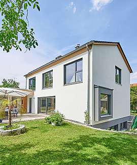 Modern 169 Aussenansicht