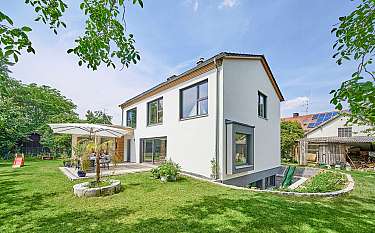 Modern 169 Aussenansicht