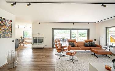 Modern 189 Modernes Wohnzimmer mit Ledermöbeln