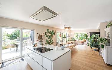 Modern 228 Helle moderne Wohnküche