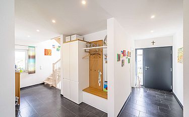 Stadtvilla 211 Moderner heller Flur